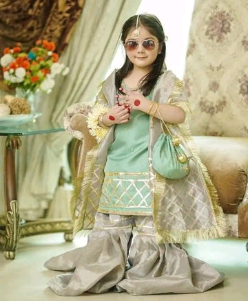 Laces embellished 3pc outfit