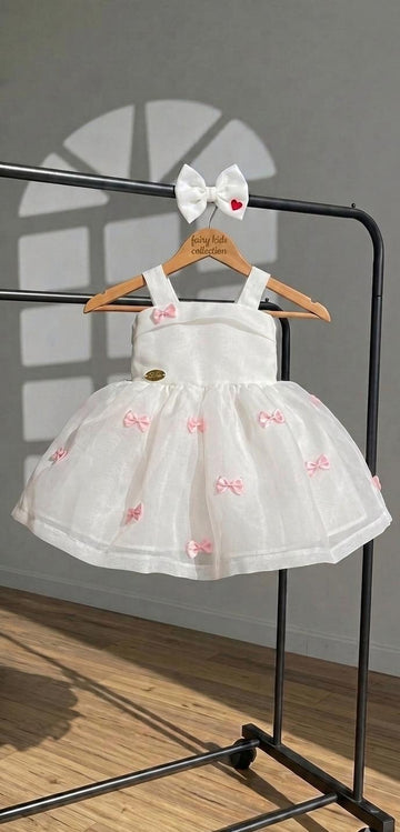 Bows and flair