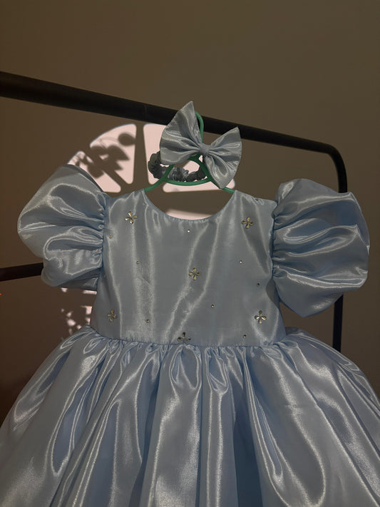 Ice blue grace